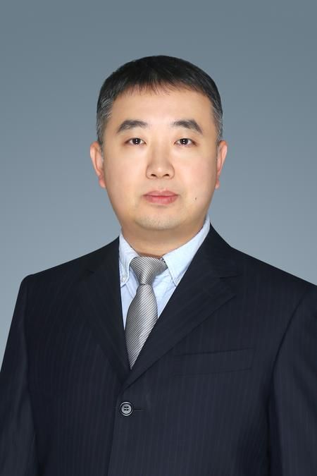 杨亮